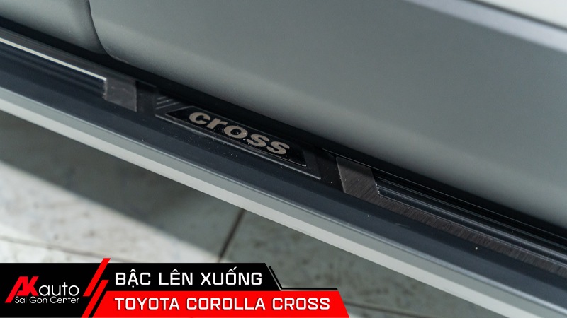 Bậc lên xuống Toyota Cross