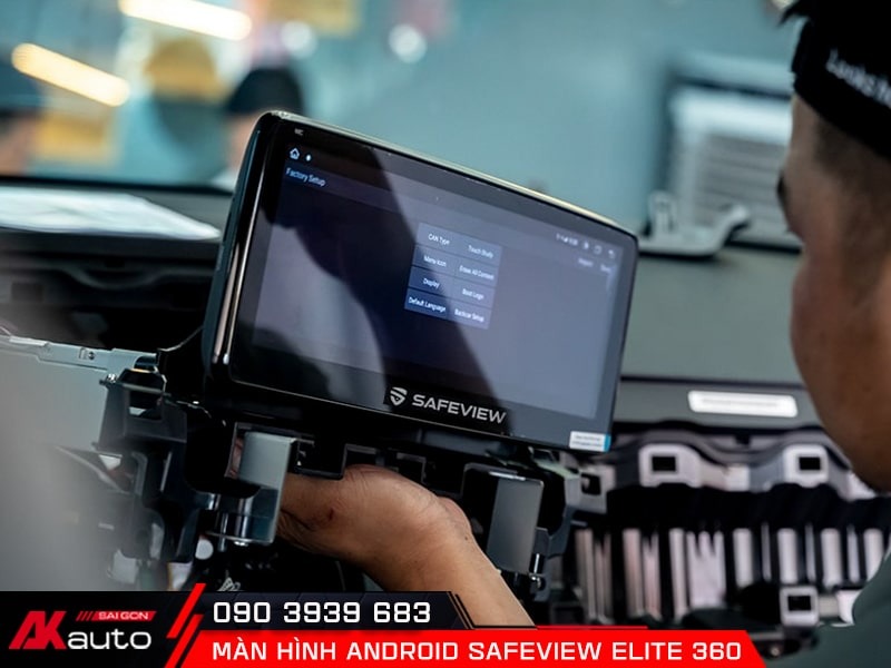 Lắp đặt màn hình Safeview Elite tại AKauto