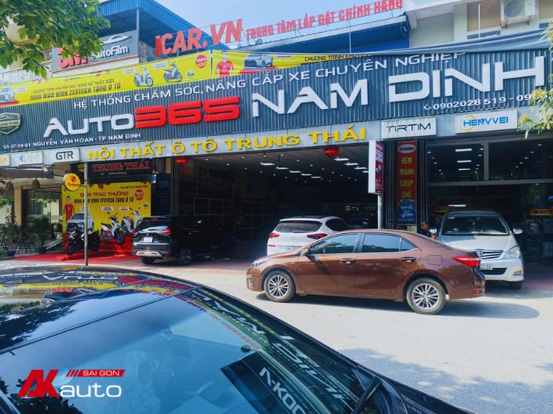 Auto365 chi nhánh Nam Định dán phim cách nhiệt ô tô chuyên nghiệp
