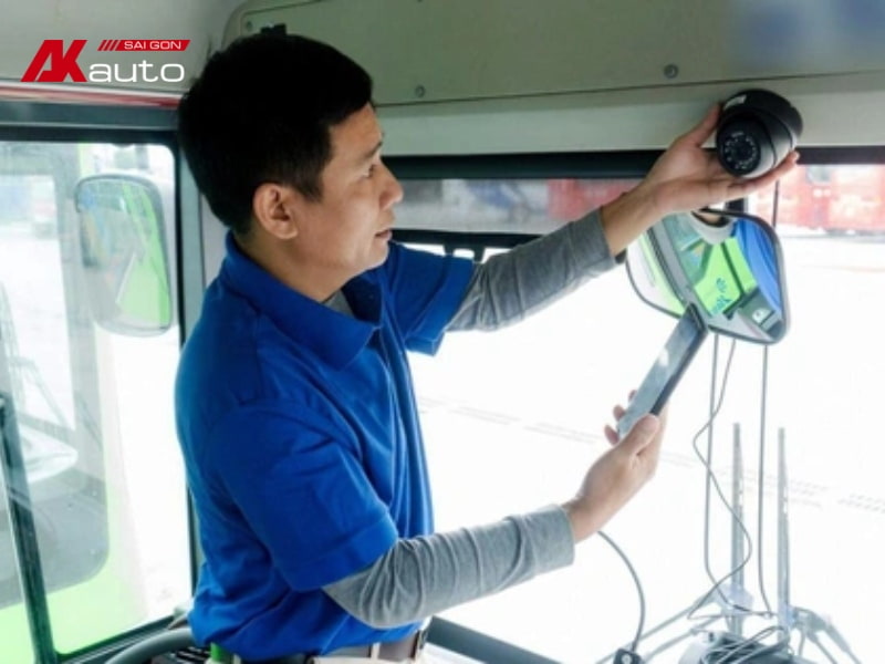 Phương tiện kinh doanh vận tải bắt buộc lắp camera giám sát