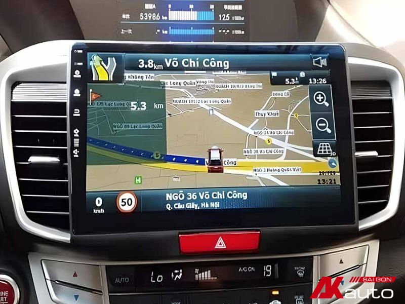 Đánh giá màn hình nguyên bản và màn hình android cho xe Accord
